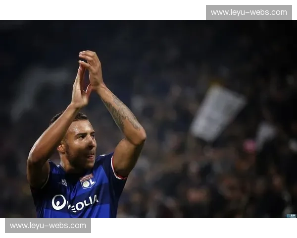 里昂客场2-0力克尼斯，托利索纳尔提破门助球队13连胜